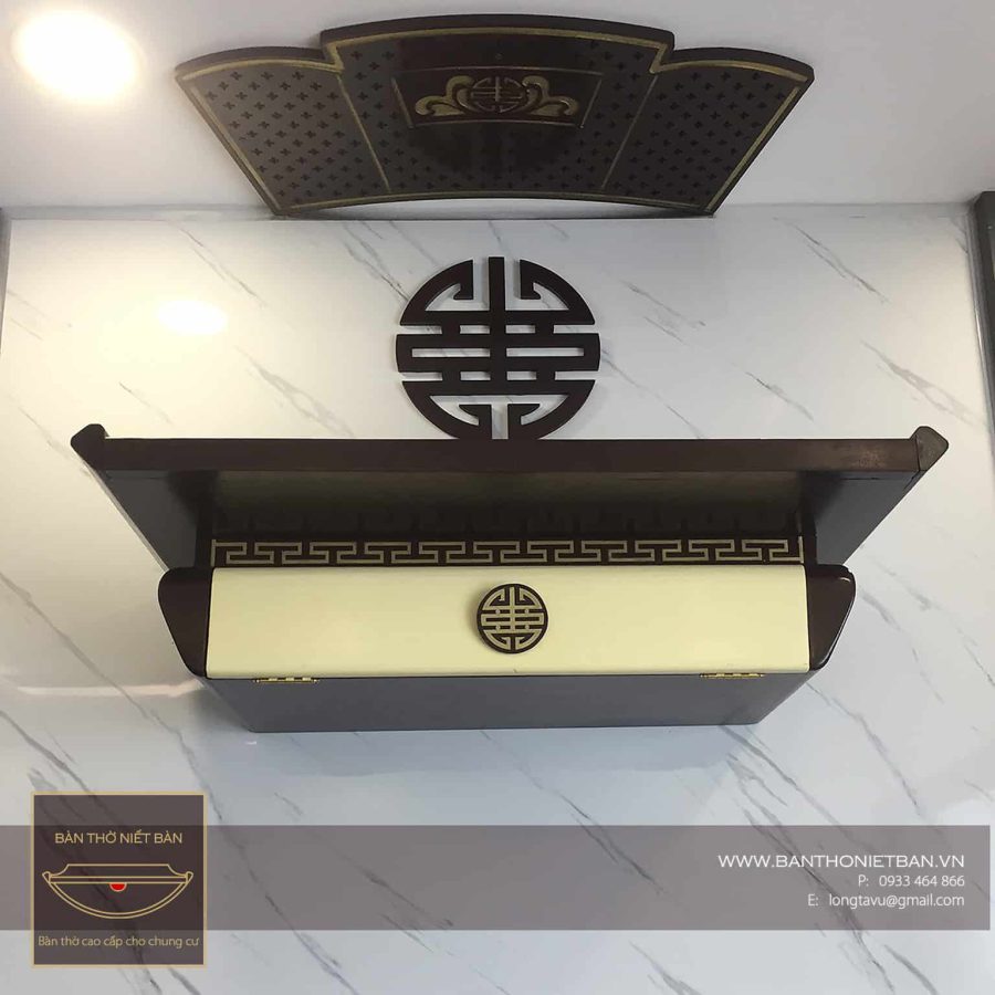 Ban Tho Treo Tuong Mau Trang Kem