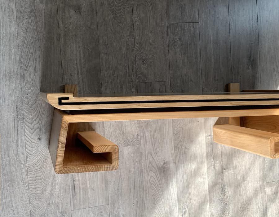 chi tiết chụp thẳng bàn thờ treo tường Khởi Thành