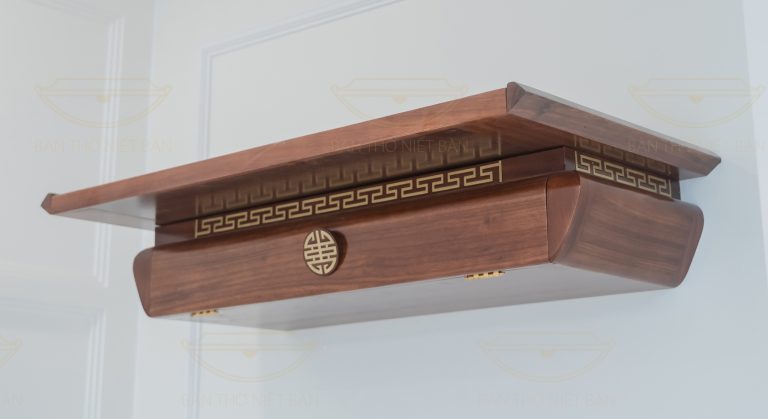 Read more about the article Có nên đặt bàn thờ treo tường trong phòng ngủ không?